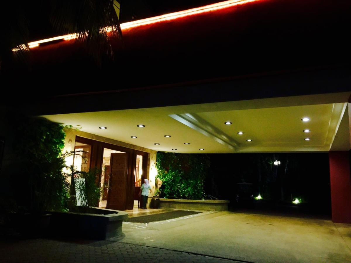Langkawi Lagoon Ocean Resort ปันไตเจอนัง ภายนอก รูปภาพ